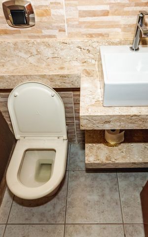 Casa à venda com 300m², 4 quartos e sem vagaLavabo