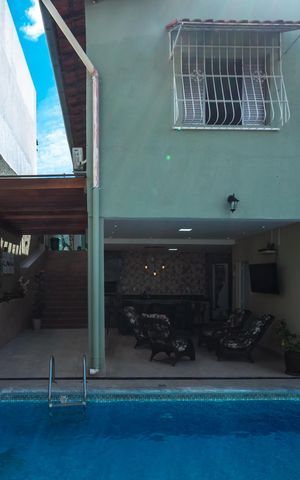 Casa à venda com 300m², 4 quartos e sem vagaÁrea Externa