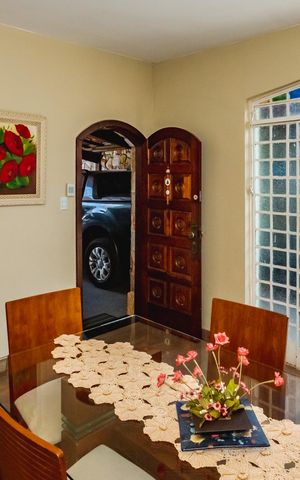Casa à venda com 300m², 4 quartos e sem vagaSala
