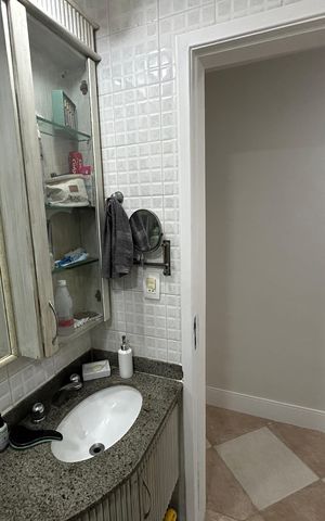 Apartamento à venda com 104m², 3 quartos e 2 vagasBanheiro Social