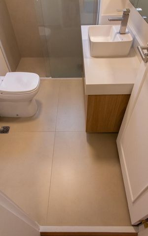 Apartamento à venda com 67m², 2 quartos e 1 vaga Apartamento à venda com 67m², 2 quartos e 1 vagaBanheiro