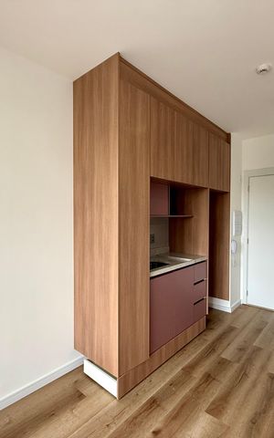Apartamento à venda com 32m², 1 quarto e sem vaga Apartamento à venda com 32m², 1 quarto e sem vagaSala