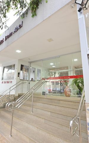 Apartamento à venda com 80m², 3 quartos e sem vaga Apartamento à venda com 80m², 3 quartos e sem vagaFachada