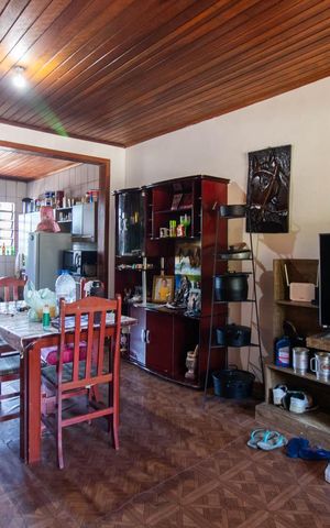 Casa à venda com 120m², 2 quartos e 2 vagasSala