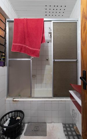 Casa à venda com 120m², 2 quartos e 2 vagasBanheiro Social