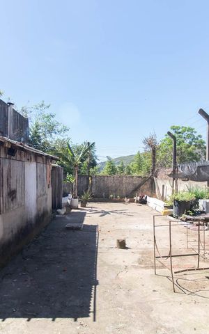 Casa à venda com 120m², 2 quartos e 2 vagasQuintal