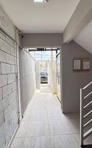 Studio à venda com 30m², 1 quarto e sem vaga Studio à venda com 30m², 1 quarto e sem vagaÁrea comum