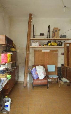 Casa à venda com 265m², 4 quartos e 2 vagasQuarto de serviço 