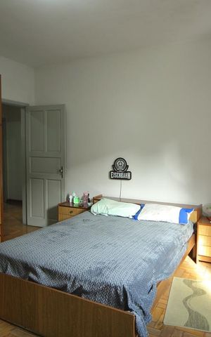 Casa à venda com 265m², 4 quartos e 2 vagasQuarto 1 