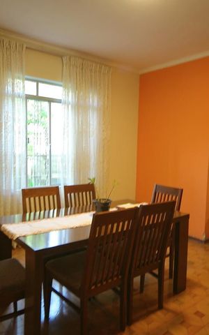 Casa à venda com 265m², 4 quartos e 2 vagasSala de jantar 