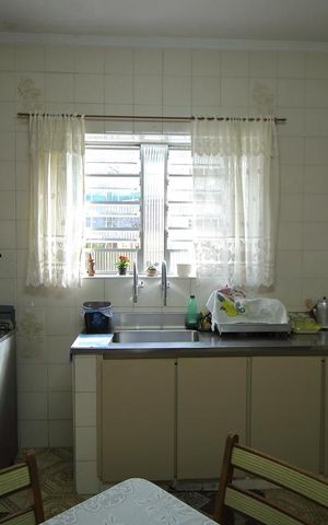 Casa à venda com 265m², 4 quartos e 2 vagasCozinha 