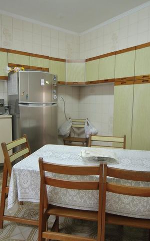 Casa à venda com 265m², 4 quartos e 2 vagasCozinha 