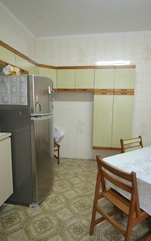 Casa à venda com 265m², 4 quartos e 2 vagasCozinha 