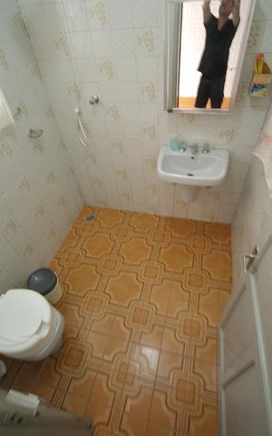 Casa à venda com 265m², 4 quartos e 2 vagasBanheiro de serviço 