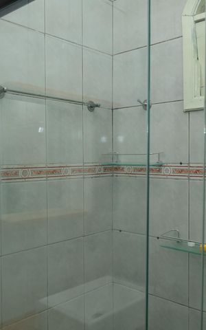 Casa para alugar com 65m², 2 quartos e 1 vagaBanheiro