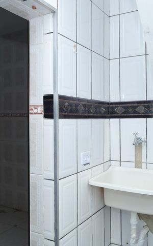 Casa para alugar com 65m², 2 quartos e 1 vagaÁrea de Serviço