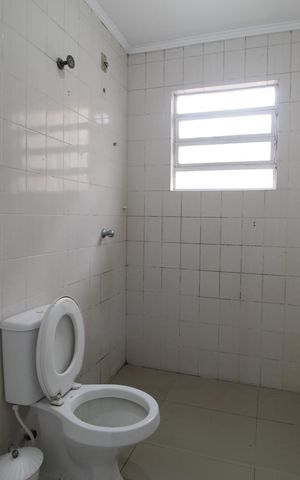 Casa à venda com 262m², 4 quartos e 4 vagasBanheiro 1