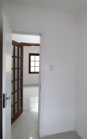 Casa à venda com 262m², 4 quartos e 4 vagasBanheiro 1