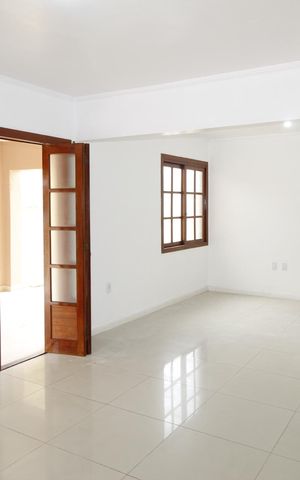 Casa à venda com 262m², 4 quartos e 4 vagasSala