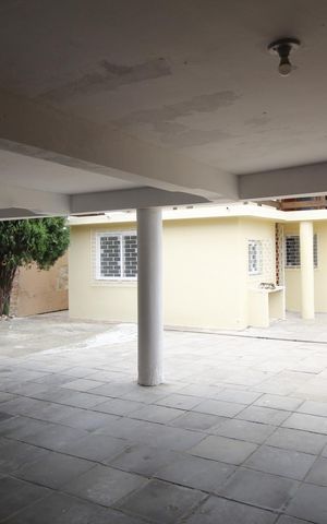 Casa à venda com 262m², 4 quartos e 4 vagasGaragem