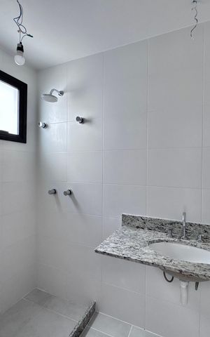 Apartamento à venda com 60m², 2 quartos e 1 vaga Apartamento à venda com 60m², 2 quartos e 1 vagaBanheiro da Suíte