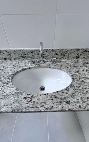 Apartamento à venda com 60m², 2 quartos e 1 vaga Apartamento à venda com 60m², 2 quartos e 1 vagaBanheiro Social