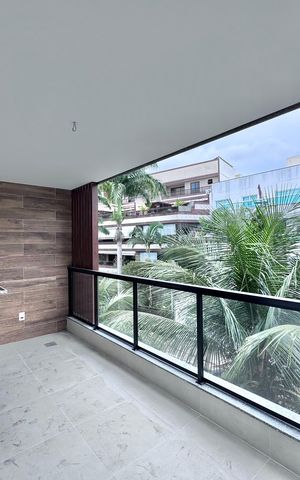 Apartamento à venda com 60m², 2 quartos e 1 vaga Apartamento à venda com 60m², 2 quartos e 1 vagaVaranda