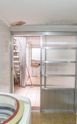 Casa à venda com 327m², 3 quartos e 1 vaga Casa à venda com 327m², 3 quartos e 1 vagaÁrea de serviço 2