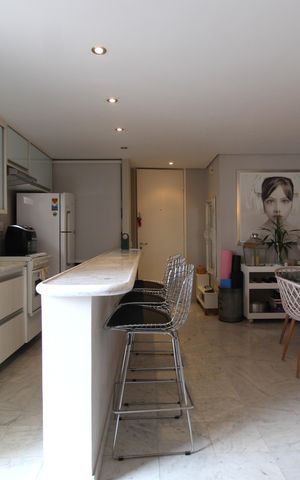 Apartamento à venda com 80m², 1 quarto e 1 vagaCozinha