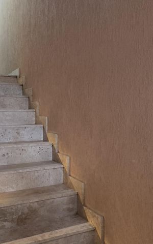 Casa à venda com 125m², 3 quartos e 2 vagasEscada