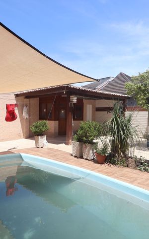 Casa à venda com 345m², 4 quartos e 5 vagasÁrea externa