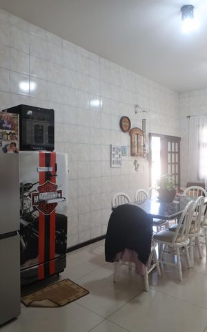 Casa à venda com 345m², 4 quartos e 5 vagasCozinha