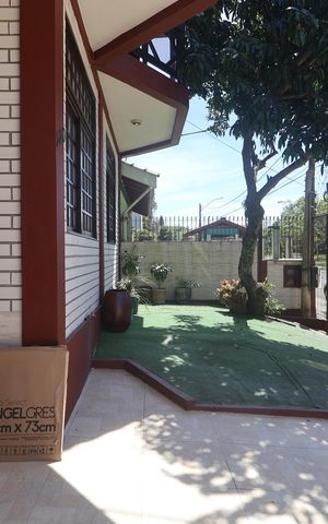 Casa à venda com 345m², 4 quartos e 5 vagasÁrea externa