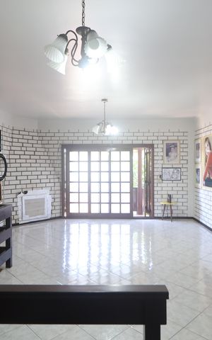 Casa à venda com 345m², 4 quartos e 5 vagasSala 2
