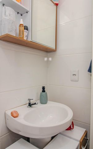 Apartamento à venda com 44m², 2 quartos e 1 vaga Apartamento à venda com 44m², 2 quartos e 1 vagaBanheiro