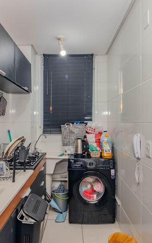 Apartamento à venda com 44m², 2 quartos e 1 vaga Apartamento à venda com 44m², 2 quartos e 1 vagaCozinha e Área de Serviço