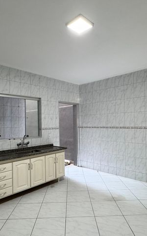 Casa à venda com 156m², 2 quartos e 1 vagaCozinha 