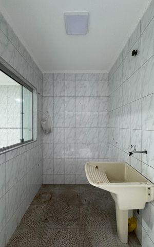 Casa à venda com 156m², 2 quartos e 1 vagaÁrea de Serviço