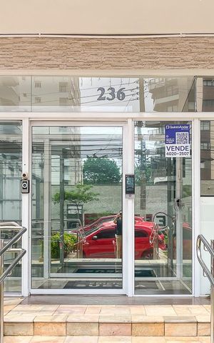 Apartamento à venda com 90m², 2 quartos e 1 vagaFachada + plaquinha