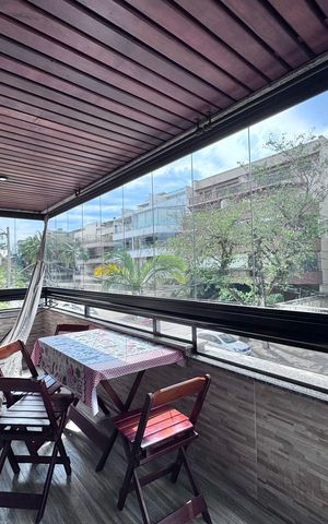 Apartamento à venda com 72m², 2 quartos e 1 vaga Apartamento à venda com 72m², 2 quartos e 1 vagaVaranda