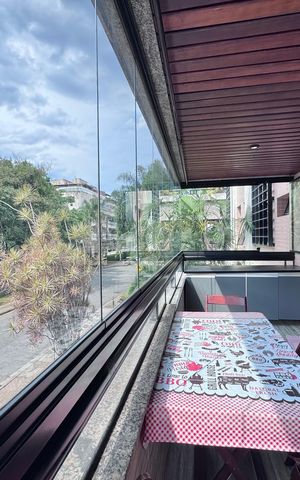 Apartamento à venda com 72m², 2 quartos e 1 vaga Apartamento à venda com 72m², 2 quartos e 1 vagaVaranda