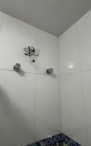 Casa à venda com 104m², 3 quartos e 2 vagasBanheiro da Suíte