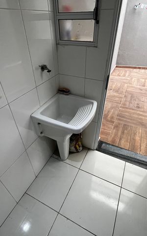 Casa à venda com 104m², 3 quartos e 2 vagasÁrea de Serviço