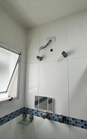 Casa à venda com 104m², 3 quartos e 2 vagasBanheiro