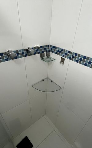 Casa à venda com 104m², 3 quartos e 2 vagasBanheiro da Suíte