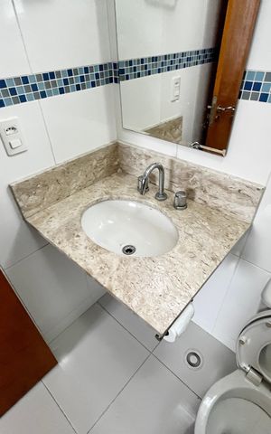 Casa à venda com 104m², 3 quartos e 2 vagasBanheiro da Suíte