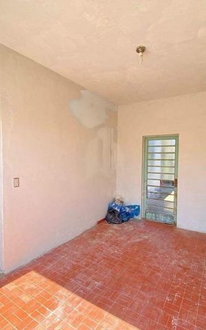 Casa à venda com 78m², 2 quartos e 2 vagas