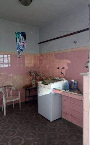 Casa à venda com 217m², 4 quartos e 4 vagas