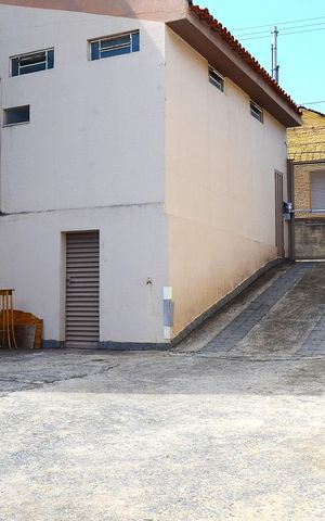 Casa à venda com 510m², 6 quartos e 6 vagasÁrea externa