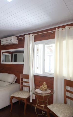 Casa à venda com 115m², 6 quartos e 2 vagasSala Casa 1